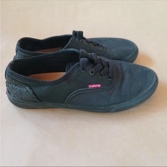 Levis Black Canvas Low -Top Sneakers Black Sequins Lace up Shoes Womens Size 7 - Picture 1 of 8
